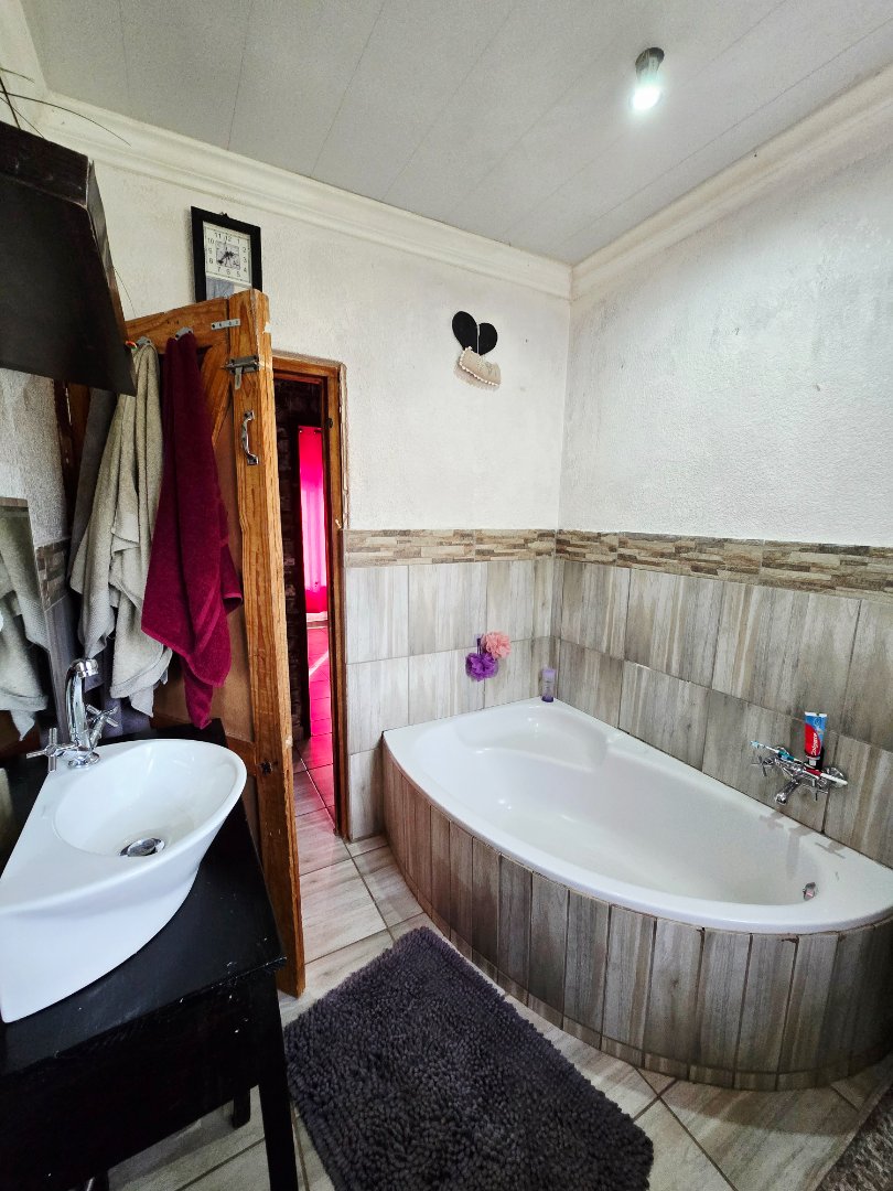 3 Bedroom Property for Sale in Doringkruin North West